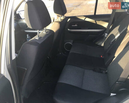 Серый Сузуки Гранд Витара, объемом двигателя 2 л и пробегом 400 тыс. км за 9750 $, фото 5 на Automoto.ua