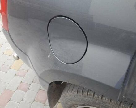 Серый Сузуки Гранд Витара, объемом двигателя 2 л и пробегом 160 тыс. км за 7700 $, фото 3 на Automoto.ua