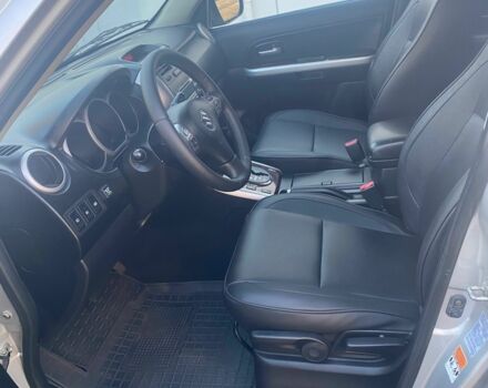 Серый Сузуки Гранд Витара, объемом двигателя 2 л и пробегом 250 тыс. км за 6500 $, фото 11 на Automoto.ua