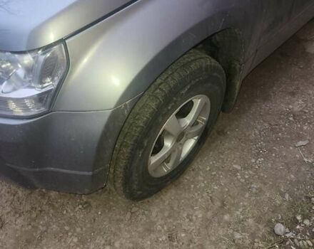 Серый Сузуки Гранд Витара, объемом двигателя 1.87 л и пробегом 270 тыс. км за 8100 $, фото 3 на Automoto.ua