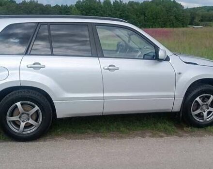 Сірий Сузукі Гранд Вітара, об'ємом двигуна 2 л та пробігом 279 тис. км за 7700 $, фото 5 на Automoto.ua