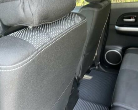 Сірий Сузукі Гранд Вітара, об'ємом двигуна 2 л та пробігом 254 тис. км за 8750 $, фото 35 на Automoto.ua