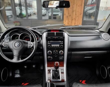 Серый Сузуки Гранд Витара, объемом двигателя 2 л и пробегом 210 тыс. км за 6999 $, фото 17 на Automoto.ua