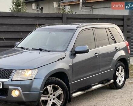 Серый Сузуки Гранд Витара, объемом двигателя 2 л и пробегом 197 тыс. км за 6600 $, фото 3 на Automoto.ua