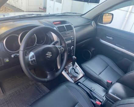 Серый Сузуки Гранд Витара, объемом двигателя 2 л и пробегом 250 тыс. км за 6500 $, фото 10 на Automoto.ua