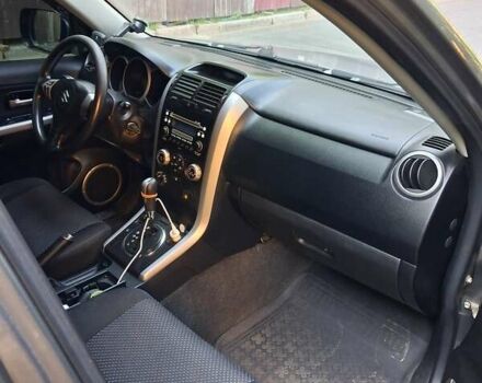 Серый Сузуки Гранд Витара, объемом двигателя 2.74 л и пробегом 168 тыс. км за 8500 $, фото 2 на Automoto.ua