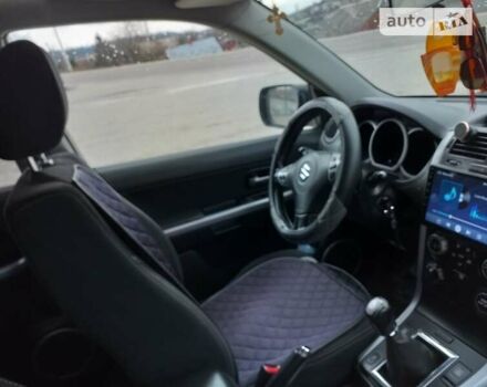 Сірий Сузукі Гранд Вітара, об'ємом двигуна 1.87 л та пробігом 228 тис. км за 8000 $, фото 3 на Automoto.ua