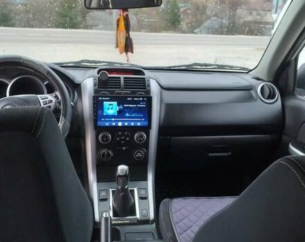 Сірий Сузукі Гранд Вітара, об'ємом двигуна 1.87 л та пробігом 228 тис. км за 8000 $, фото 11 на Automoto.ua