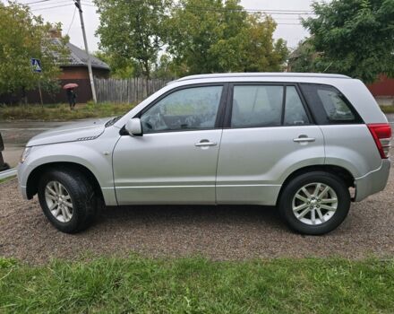 Сірий Сузукі Гранд Вітара, об'ємом двигуна 2 л та пробігом 163 тис. км за 3950 $, фото 4 на Automoto.ua