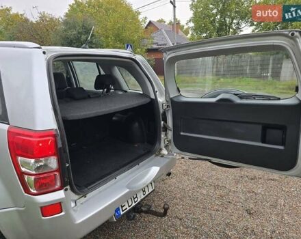 Сірий Сузукі Гранд Вітара, об'ємом двигуна 2 л та пробігом 163 тис. км за 3950 $, фото 16 на Automoto.ua