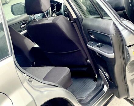 Серый Сузуки Гранд Витара, объемом двигателя 2 л и пробегом 180 тыс. км за 7800 $, фото 6 на Automoto.ua