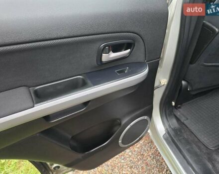 Сірий Сузукі Гранд Вітара, об'ємом двигуна 2 л та пробігом 163 тис. км за 3950 $, фото 11 на Automoto.ua