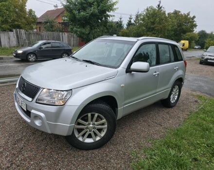 Сірий Сузукі Гранд Вітара, об'ємом двигуна 2 л та пробігом 163 тис. км за 3950 $, фото 3 на Automoto.ua