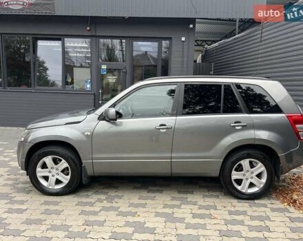 Серый Сузуки Гранд Витара, объемом двигателя 1.87 л и пробегом 242 тыс. км за 8240 $, фото 4 на Automoto.ua