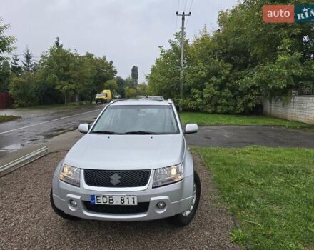Сірий Сузукі Гранд Вітара, об'ємом двигуна 2 л та пробігом 163 тис. км за 3950 $, фото 4 на Automoto.ua
