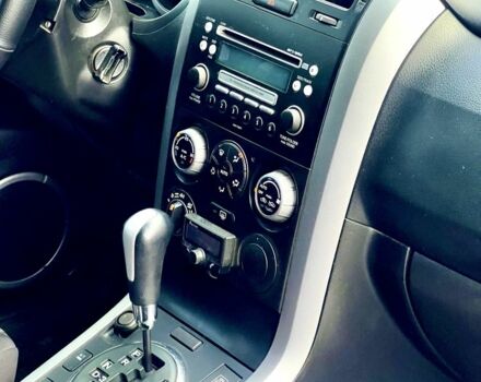 Серый Сузуки Гранд Витара, объемом двигателя 2 л и пробегом 180 тыс. км за 7800 $, фото 4 на Automoto.ua