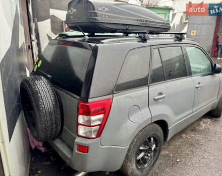 Серый Сузуки Гранд Витара, объемом двигателя 2.7 л и пробегом 258 тыс. км за 3500 $, фото 3 на Automoto.ua