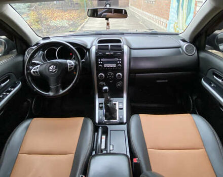 Серый Сузуки Гранд Витара, объемом двигателя 2 л и пробегом 231 тыс. км за 7800 $, фото 13 на Automoto.ua