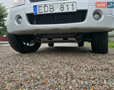 Сірий Сузукі Гранд Вітара, об'ємом двигуна 2 л та пробігом 163 тис. км за 3950 $, фото 30 на Automoto.ua