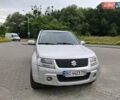 Сірий Сузукі Гранд Вітара, об'ємом двигуна 2.39 л та пробігом 330 тис. км за 8000 $, фото 13 на Automoto.ua