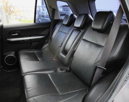 Серый Сузуки Гранд Витара, объемом двигателя 2.4 л и пробегом 225 тыс. км за 9500 $, фото 8 на Automoto.ua