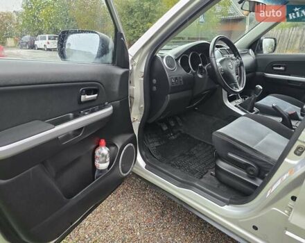 Сірий Сузукі Гранд Вітара, об'ємом двигуна 2 л та пробігом 163 тис. км за 3950 $, фото 23 на Automoto.ua