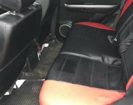 Серый Сузуки Гранд Витара, объемом двигателя 2 л и пробегом 280 тыс. км за 4500 $, фото 5 на Automoto.ua