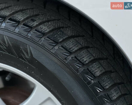 Серый Сузуки Гранд Витара, объемом двигателя 2 л и пробегом 282 тыс. км за 7700 $, фото 13 на Automoto.ua