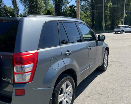 Сірий Сузукі Гранд Вітара, об'ємом двигуна 2 л та пробігом 190 тис. км за 9000 $, фото 5 на Automoto.ua