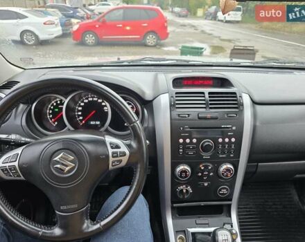 Сірий Сузукі Гранд Вітара, об'ємом двигуна 2 л та пробігом 163 тис. км за 3950 $, фото 25 на Automoto.ua