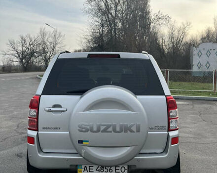 Серый Сузуки Гранд Витара, объемом двигателя 2.39 л и пробегом 193 тыс. км за 8000 $, фото 5 на Automoto.ua
