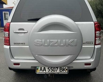 Сірий Сузукі Гранд Вітара, об'ємом двигуна 2 л та пробігом 282 тис. км за 6300 $, фото 5 на Automoto.ua