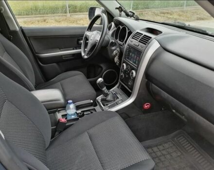 Серый Сузуки Гранд Витара, объемом двигателя 2.2 л и пробегом 270 тыс. км за 3000 $, фото 8 на Automoto.ua