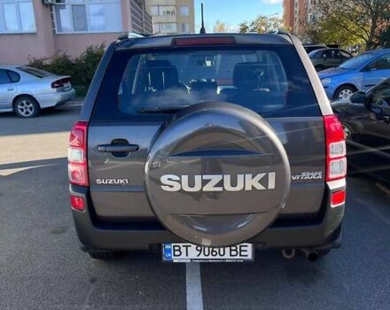 Серый Сузуки Гранд Витара, объемом двигателя 2.39 л и пробегом 183 тыс. км за 6500 $, фото 1 на Automoto.ua