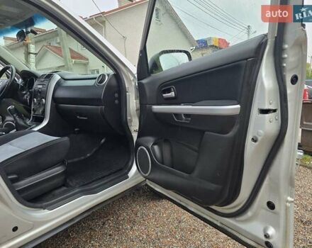Сірий Сузукі Гранд Вітара, об'ємом двигуна 2 л та пробігом 163 тис. км за 3950 $, фото 32 на Automoto.ua