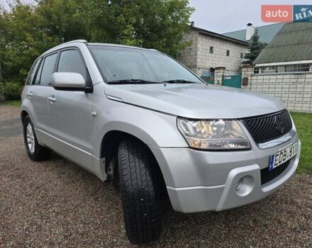 Сірий Сузукі Гранд Вітара, об'ємом двигуна 2 л та пробігом 163 тис. км за 3950 $, фото 7 на Automoto.ua