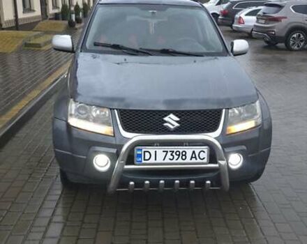 Серый Сузуки Гранд Витара, объемом двигателя 2 л и пробегом 280 тыс. км за 4500 $, фото 1 на Automoto.ua
