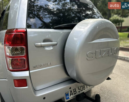 Сірий Сузукі Гранд Вітара, об'ємом двигуна 2 л та пробігом 222 тис. км за 8000 $, фото 11 на Automoto.ua