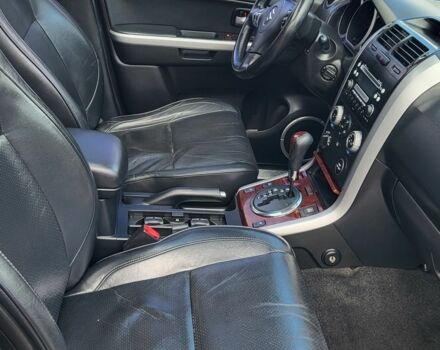 Серый Сузуки Гранд Витара, объемом двигателя 2 л и пробегом 143 тыс. км за 8000 $, фото 4 на Automoto.ua