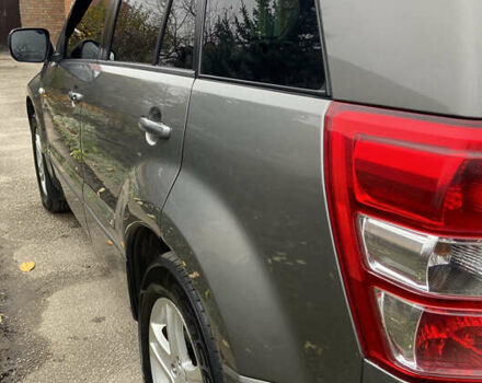 Серый Сузуки Гранд Витара, объемом двигателя 2 л и пробегом 231 тыс. км за 7800 $, фото 5 на Automoto.ua