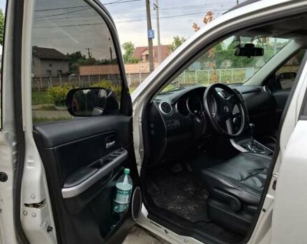 Сірий Сузукі Гранд Вітара, об'ємом двигуна 2.39 л та пробігом 330 тис. км за 8000 $, фото 9 на Automoto.ua