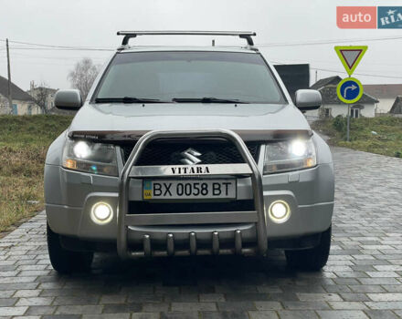 Серый Сузуки Гранд Витара, объемом двигателя 2 л и пробегом 171 тыс. км за 7900 $, фото 4 на Automoto.ua
