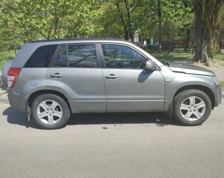 Сірий Сузукі Гранд Вітара, об'ємом двигуна 2 л та пробігом 250 тис. км за 7499 $, фото 33 на Automoto.ua