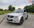 Сірий Сузукі Гранд Вітара, об'ємом двигуна 2.39 л та пробігом 330 тис. км за 8000 $, фото 1 на Automoto.ua