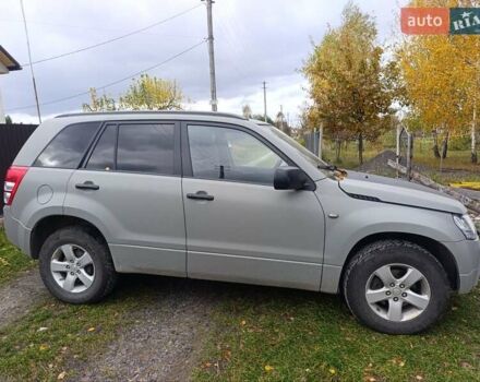 Серый Сузуки Гранд Витара, объемом двигателя 1.9 л и пробегом 275 тыс. км за 7500 $, фото 2 на Automoto.ua