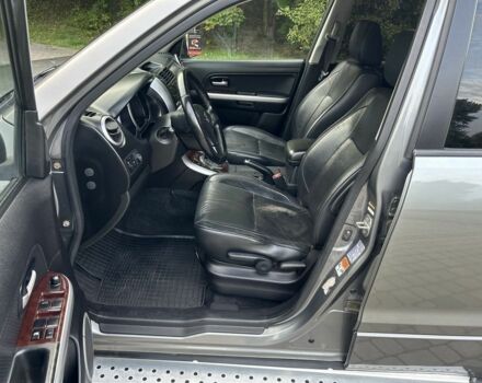 Сірий Сузукі Гранд Вітара, об'ємом двигуна 2 л та пробігом 197 тис. км за 3150 $, фото 6 на Automoto.ua