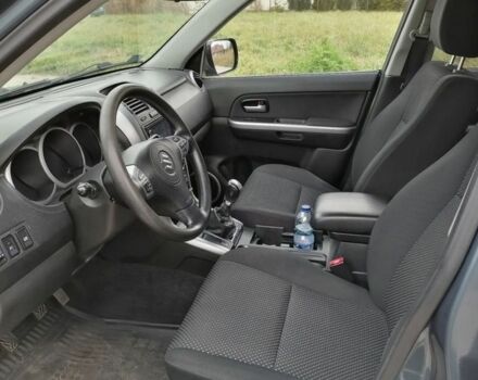 Серый Сузуки Гранд Витара, объемом двигателя 2.2 л и пробегом 270 тыс. км за 3000 $, фото 6 на Automoto.ua