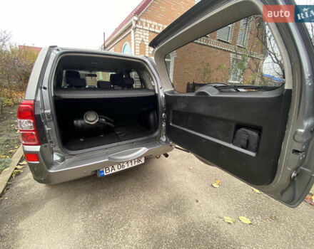 Серый Сузуки Гранд Витара, объемом двигателя 2 л и пробегом 231 тыс. км за 7800 $, фото 16 на Automoto.ua