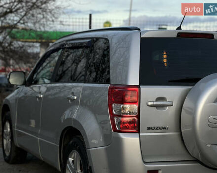 Серый Сузуки Гранд Витара, объемом двигателя 2 л и пробегом 282 тыс. км за 7700 $, фото 7 на Automoto.ua