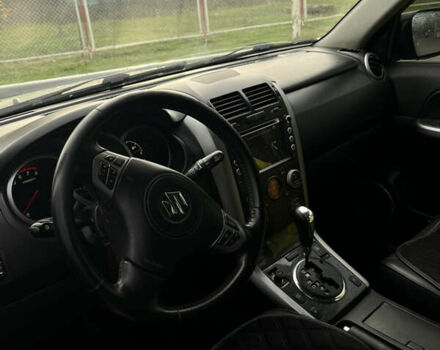 Серый Сузуки Гранд Витара, объемом двигателя 2.39 л и пробегом 193 тыс. км за 8000 $, фото 9 на Automoto.ua